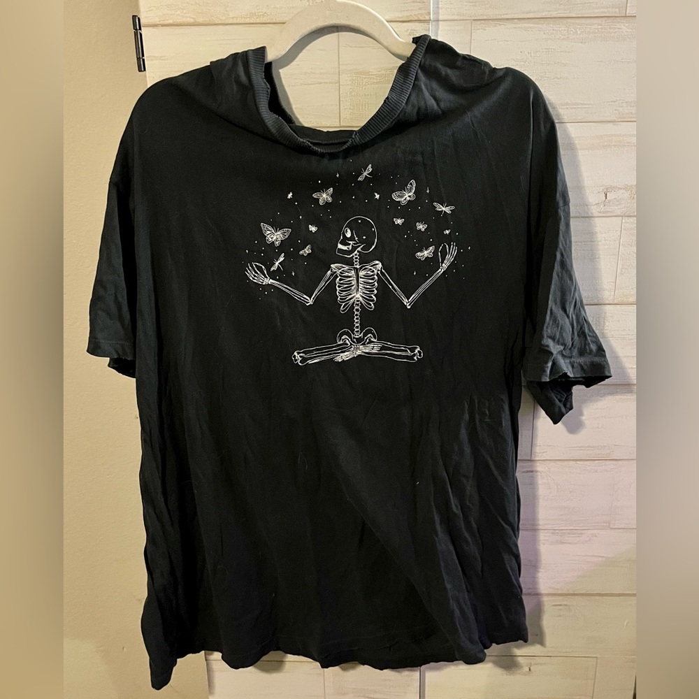 American Eagle t shirt XL